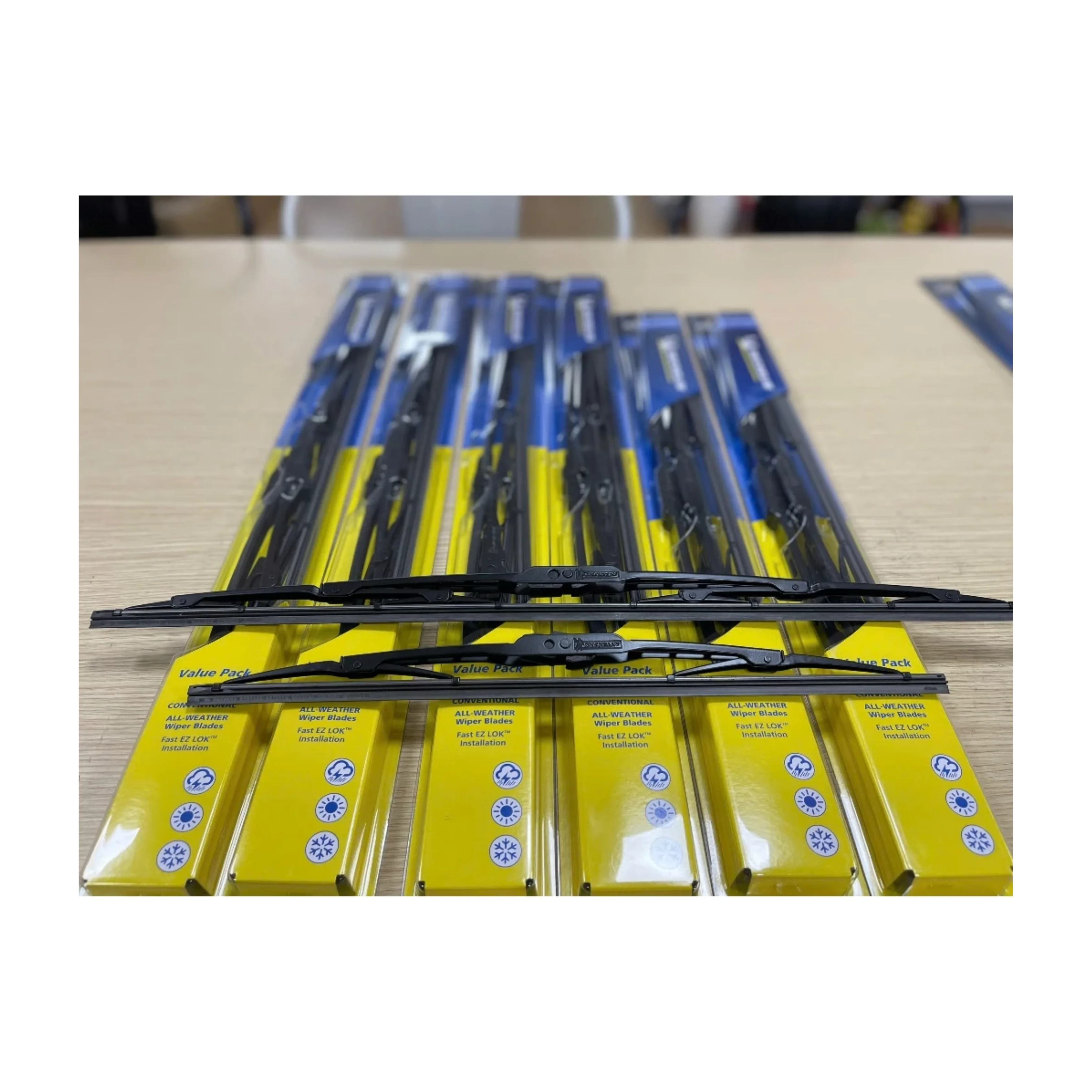 Bộ 2 chiếc Gạt Mưa khung sắt MICHELIN 24" x 16"